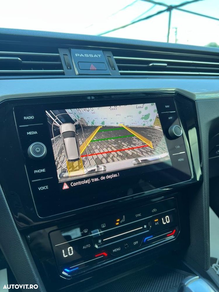 Volkswagen Passat - 6