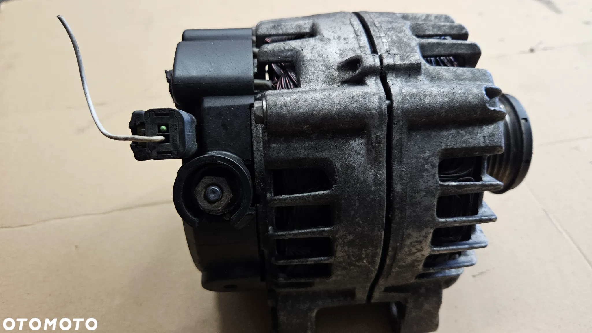 Peugeot 407 Citroen C4 C5 2.0 HDI alternator CL18 9664074280 Valeo - 2