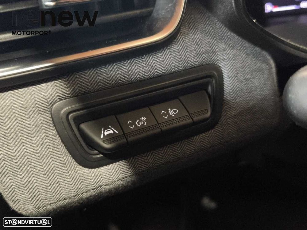 Renault Clio 1.0 TCe Techno - 17