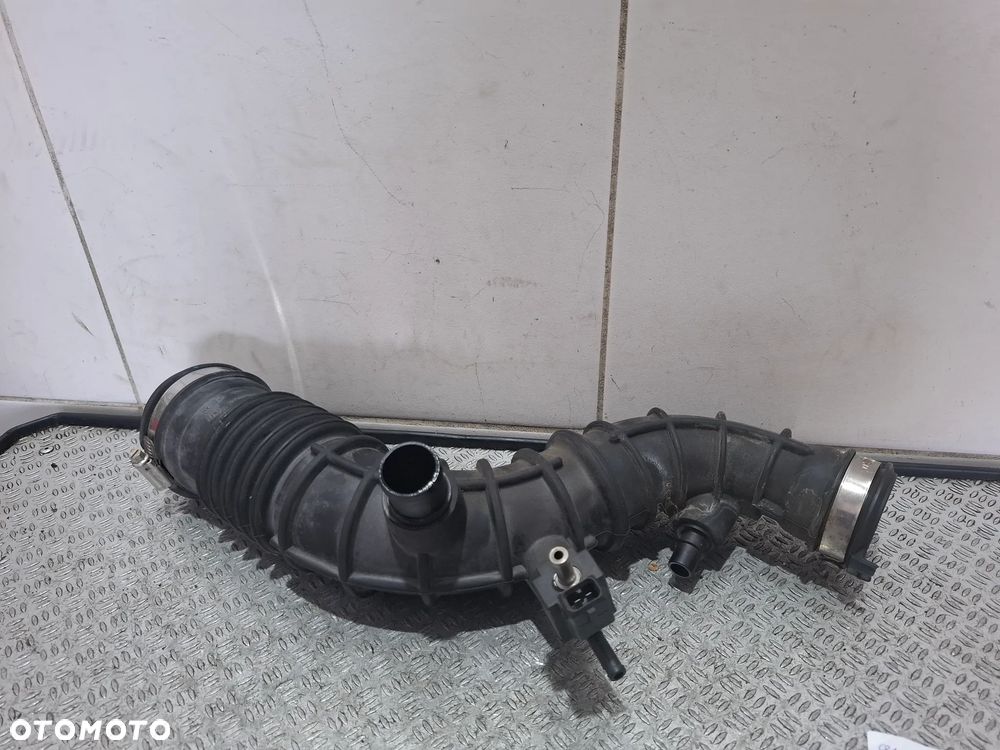 Rura dolot powietrza Renault Clio IV Captur 0,9 TCE 2017 rok - 2