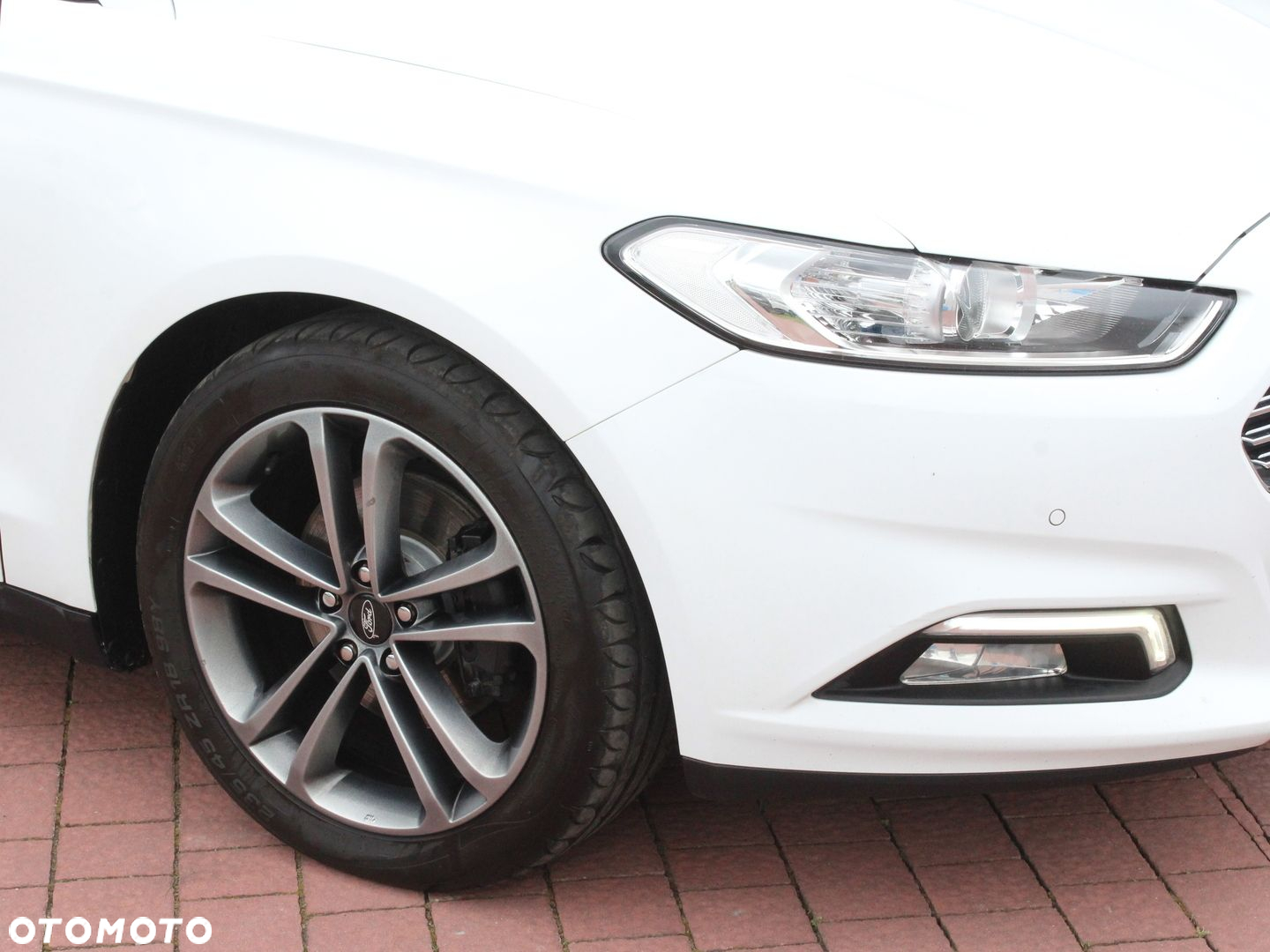 Ford Mondeo 2.0 TDCi Trend PowerShift - 19