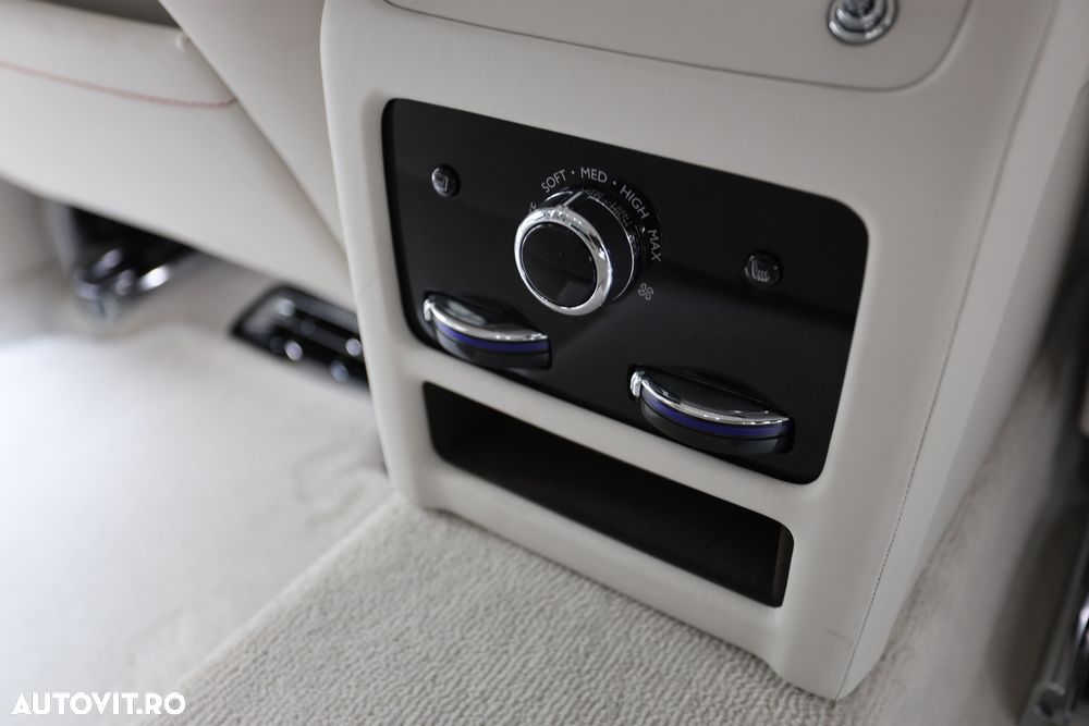 Rolls-Royce Ghost - 13