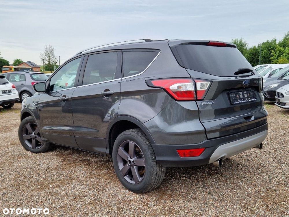 Ford Kuga - 4
