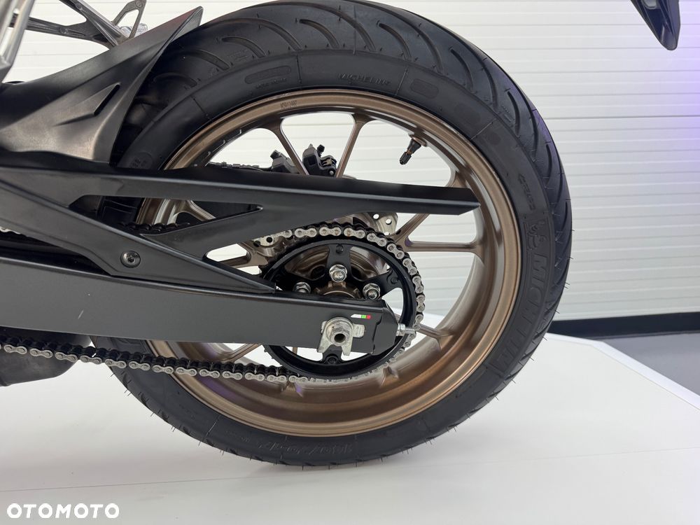 Honda CB - 26