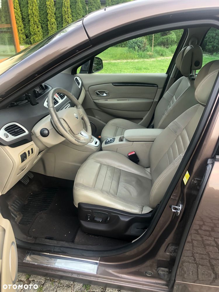 Renault Scenic 2.0 dCi Privilege - 22