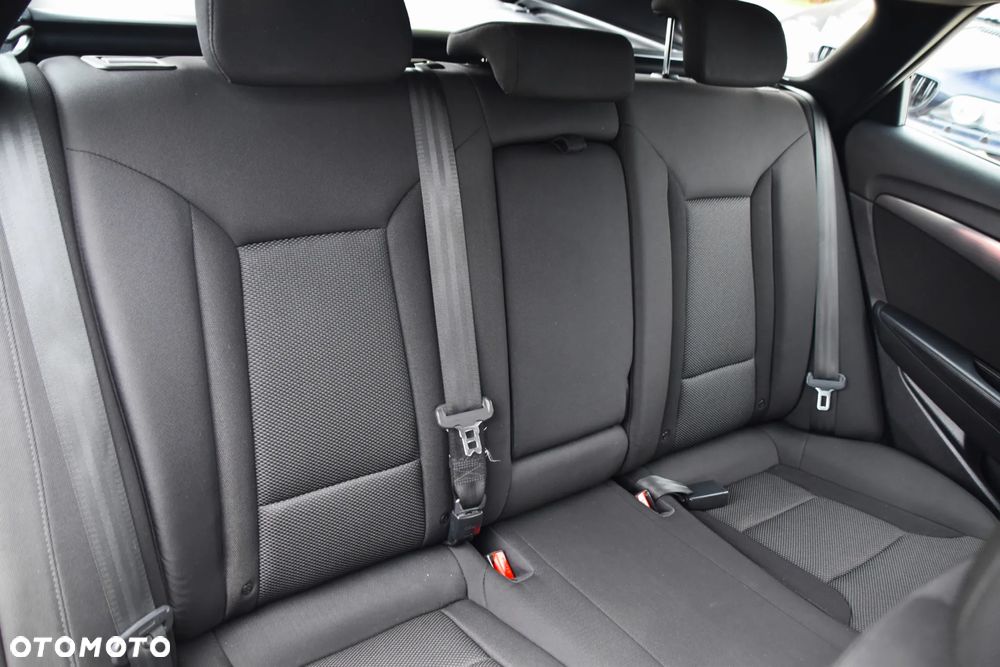 Hyundai i40 i40cw 1.7 CRDi Fifa World Cup Edition - 10