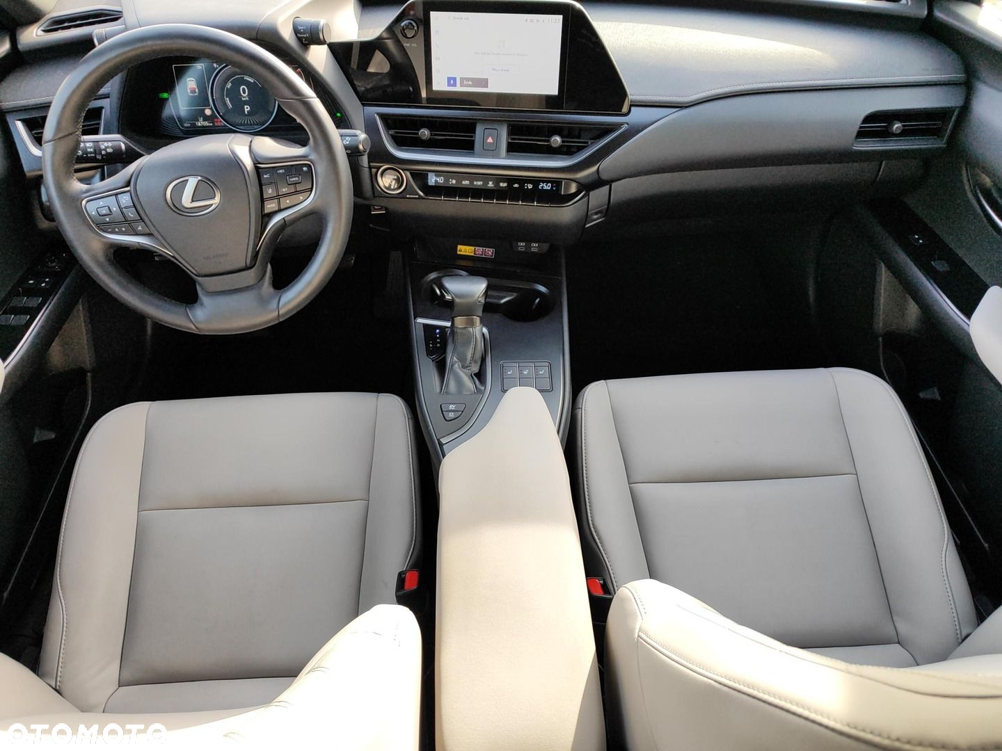 Lexus UX - 2