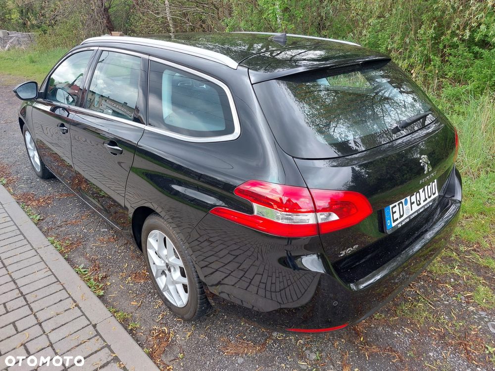 Peugeot 308 BlueHDi 130 EAT8 Black Edition - 13