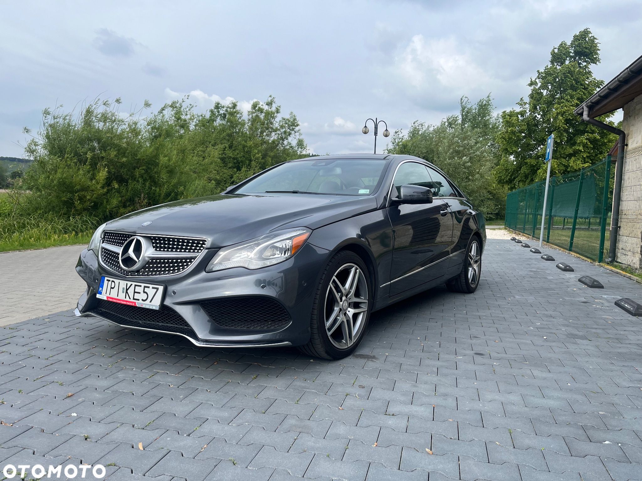 Mercedes-Benz Klasa E 350 Coupe 7G-TRONIC - 1
