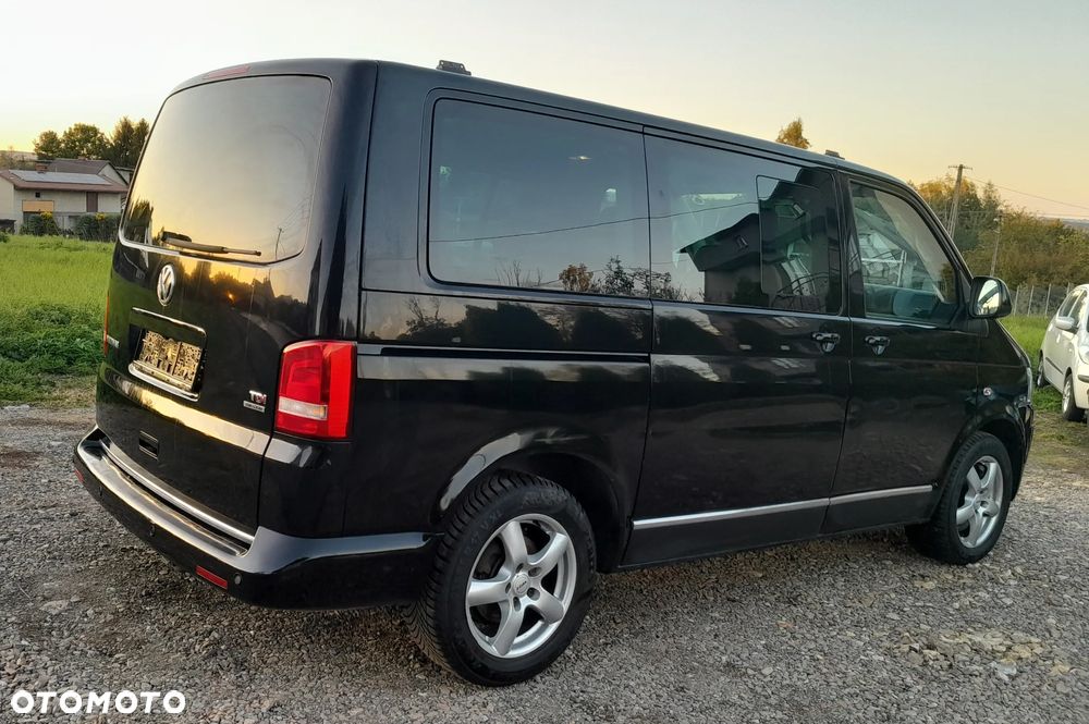 Volkswagen Caravelle - 7