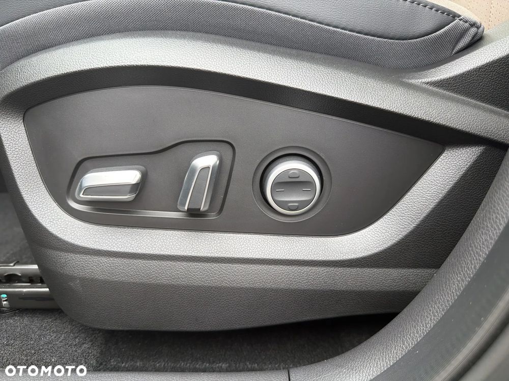 Chery Tiggo 8 1.5 T-GDI Super Hybrid Prestige DCT - 12