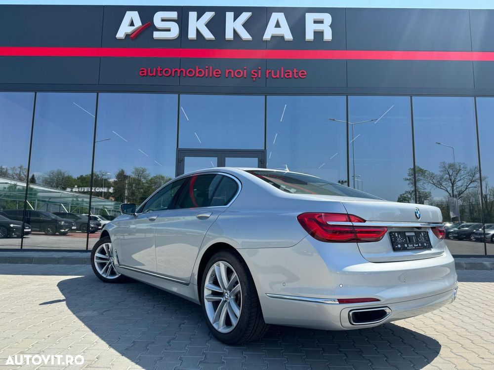 BMW Seria 7 740d xDrive - 23