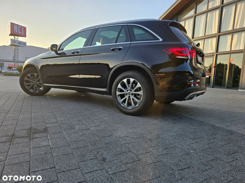 Mercedes-Benz GLC 200 4Matic 9G-TRONIC Exclusive - 26