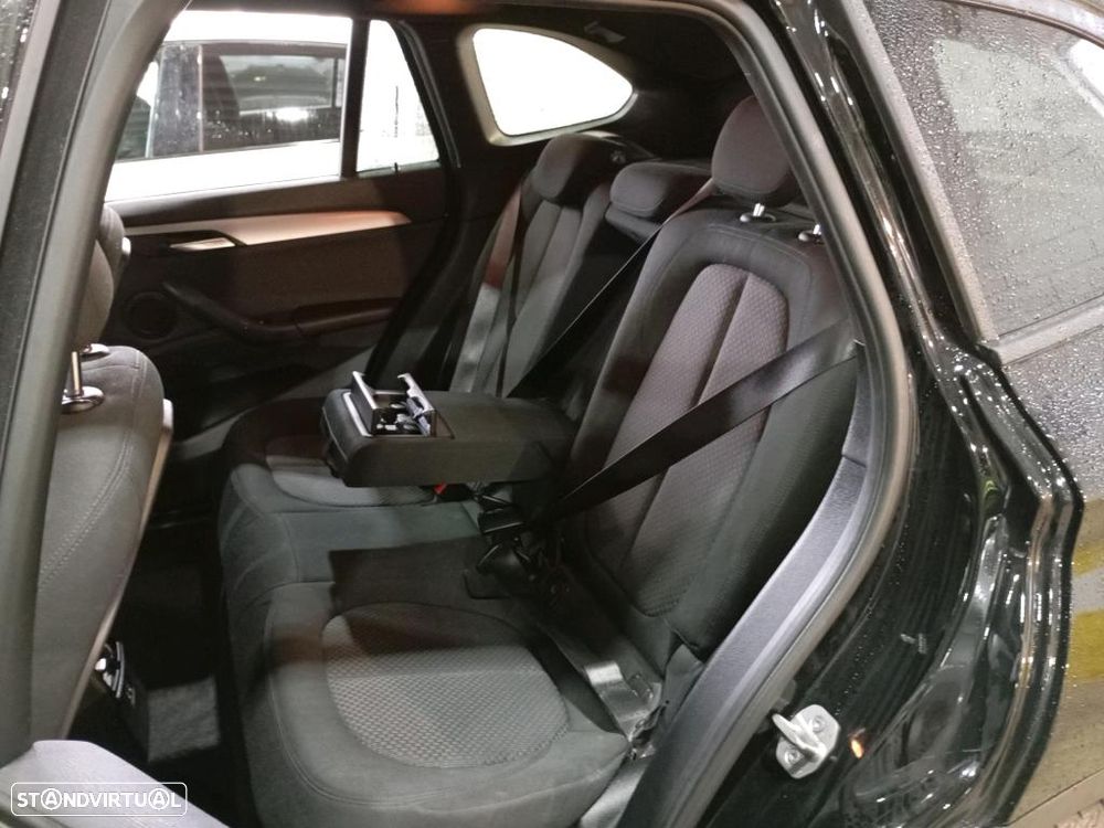 BMW X1 25 e xDrive - 8