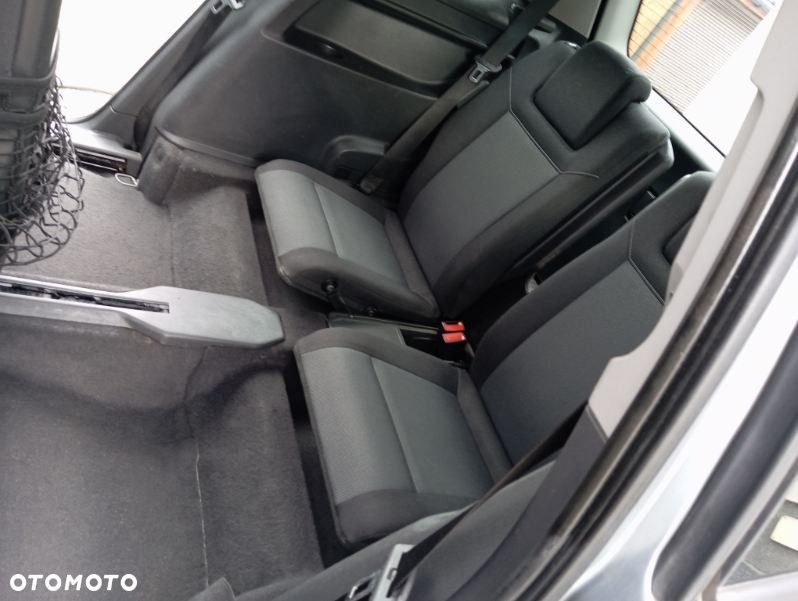 Opel Zafira 1.9 CDTI - 10