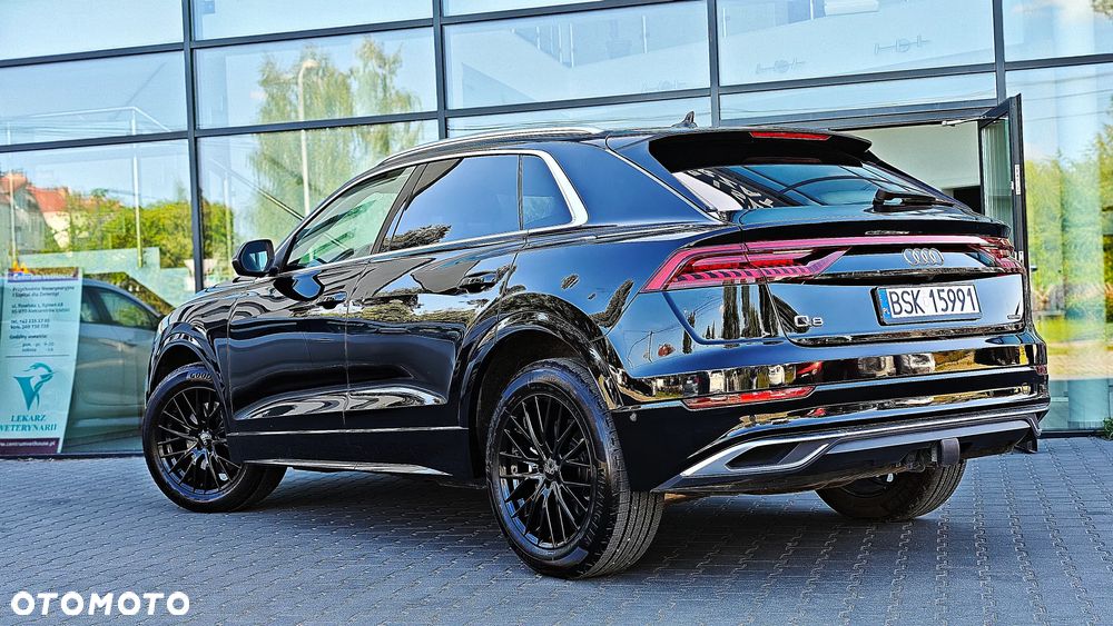 Audi Q8 - 12