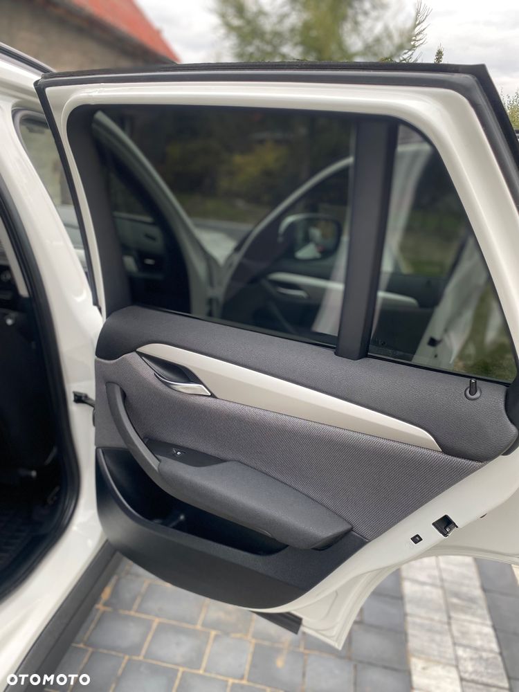BMW X1 xDrive18d - 23