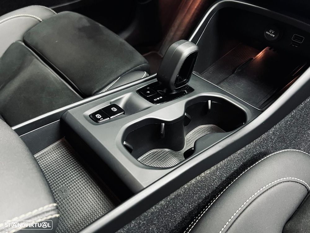 Volvo XC 40 1.5 T4 PHEV Inscription - 36