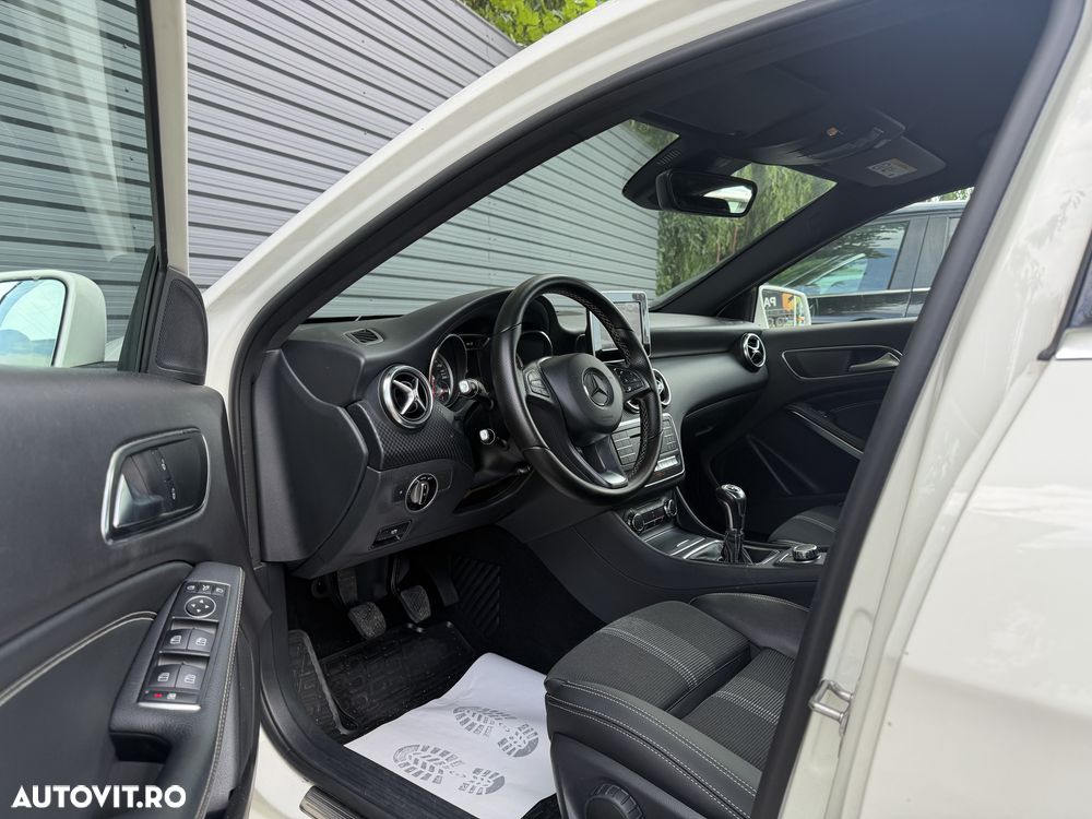 Mercedes-Benz A 180 d Progressive - 13