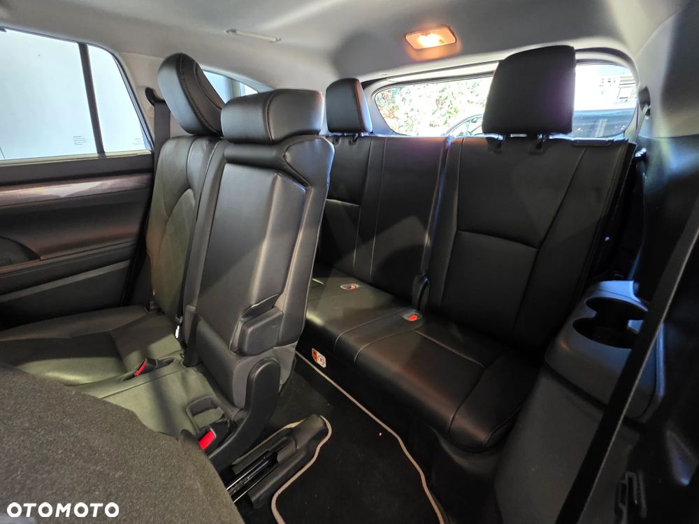Toyota Highlander 2.5 Hybrid Executive - 36