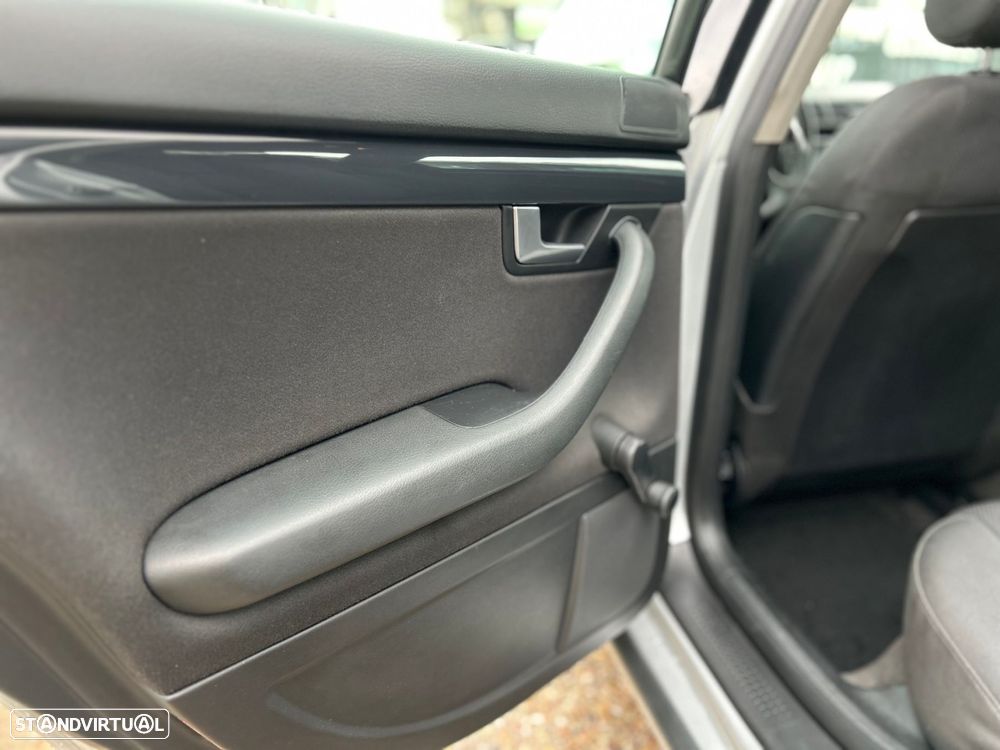 Audi A4 Avant 1.9 TDI M6 Sport - 18