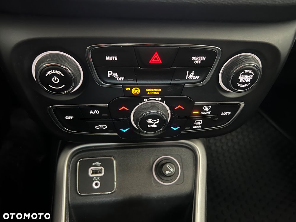 Jeep Compass - 29