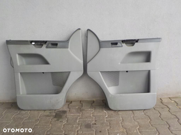 VW T5 TAPICERKA LEWA PRAWA DRZWI PRZEDNICH