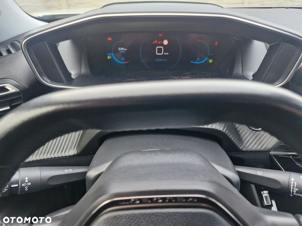 Peugeot 2008 BlueHDi 110 Allure Pack - 25