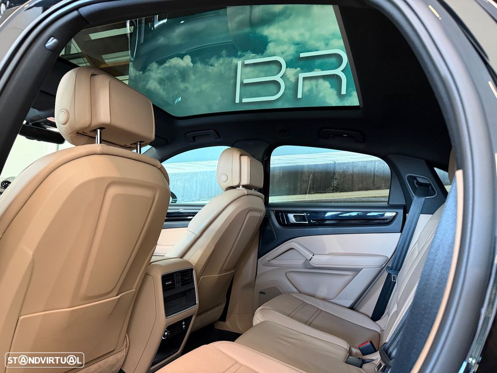 Porsche Cayenne Coupé E-Hybrid - 14