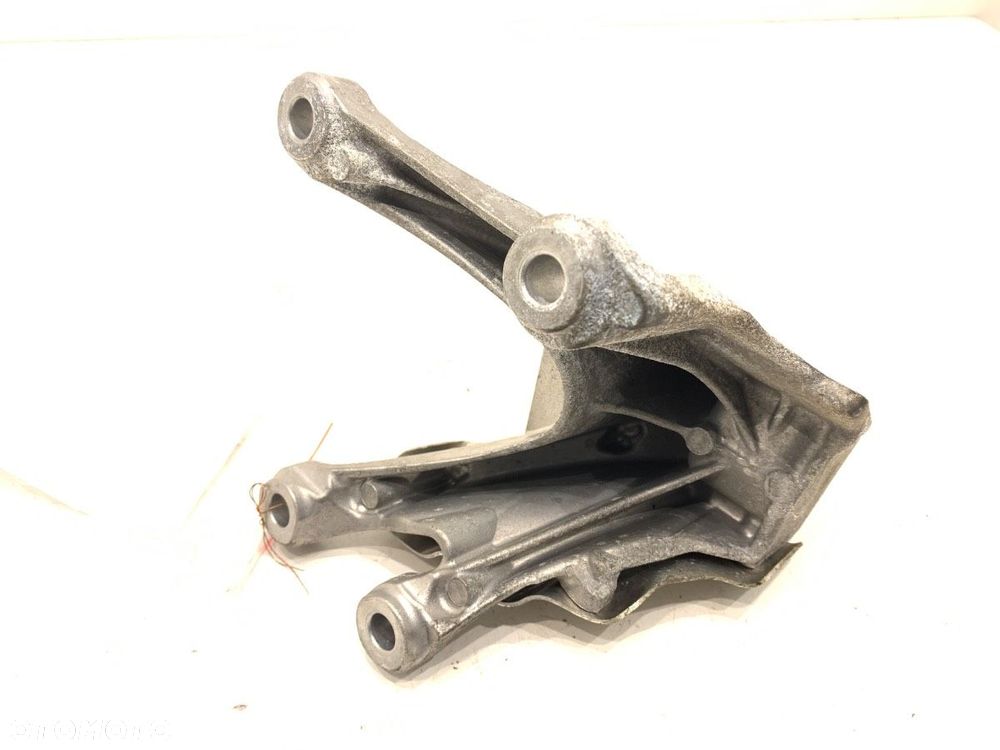 ŁAPA SILNIKA  BMW 5 (G30, F90) 2016 - 2022 530 e Plug-in-Hybrid 135 kW [184 KM] Hybryda silnik - 2