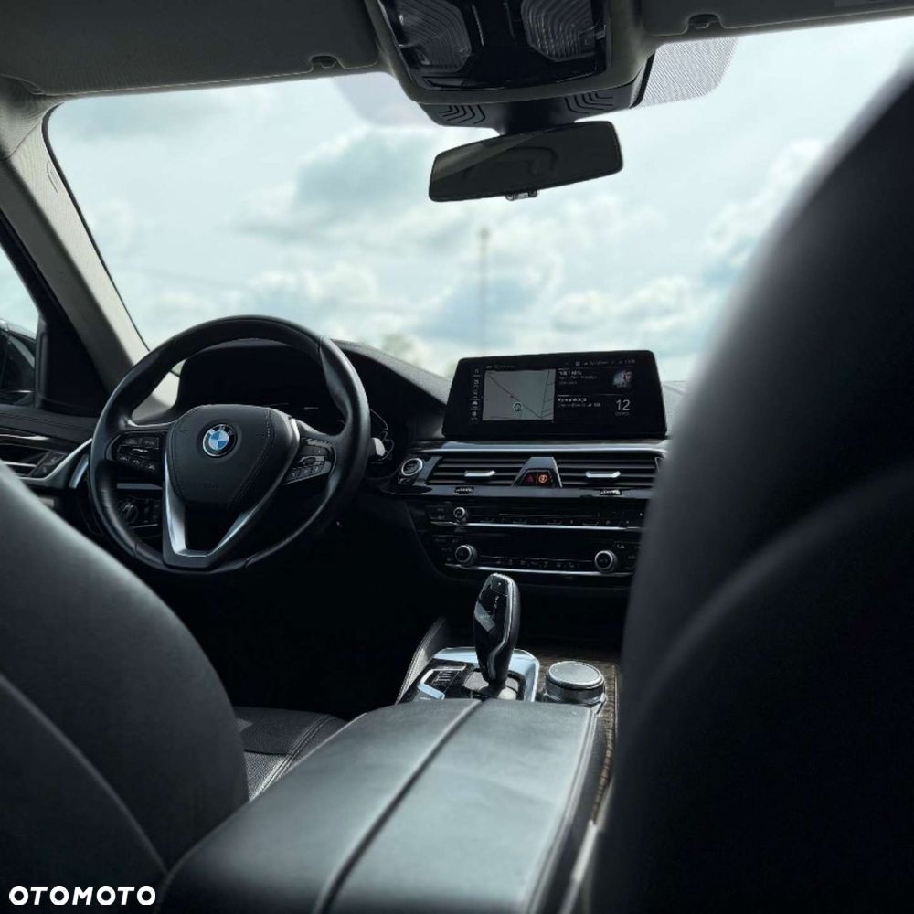 BMW Seria 5 - 28