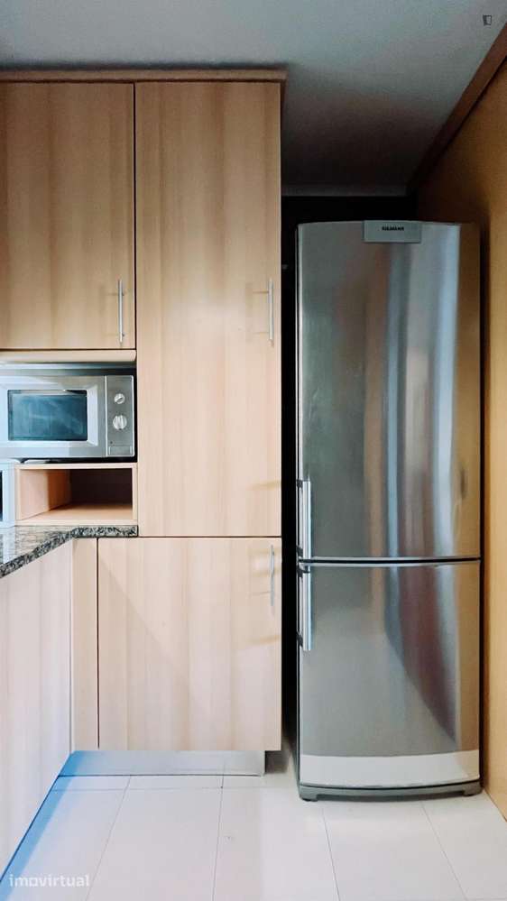 Apartamento com 1 quartos - localizado em Paranhos Porto - Grande imagem: 3/26