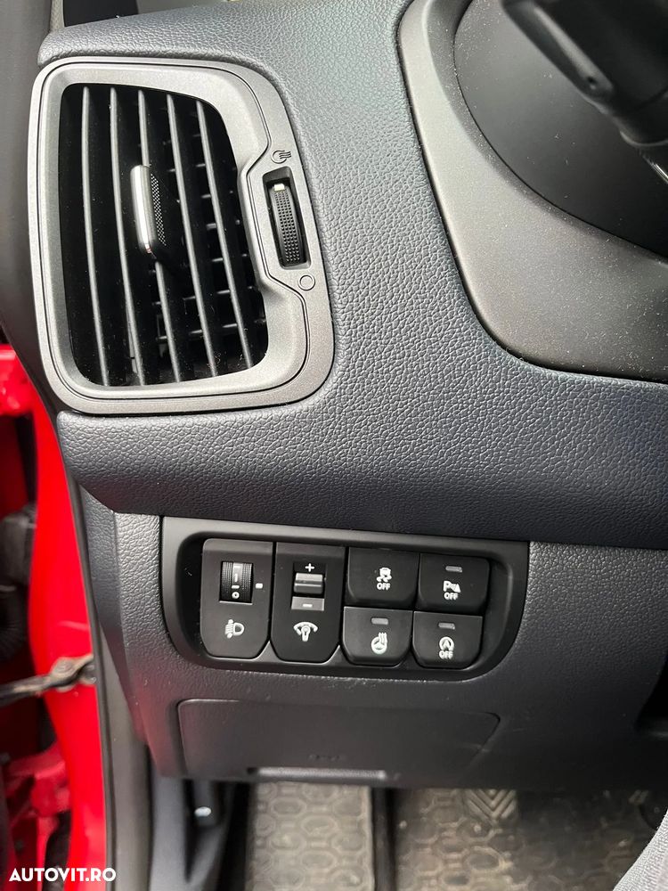 Kia Rio - 8