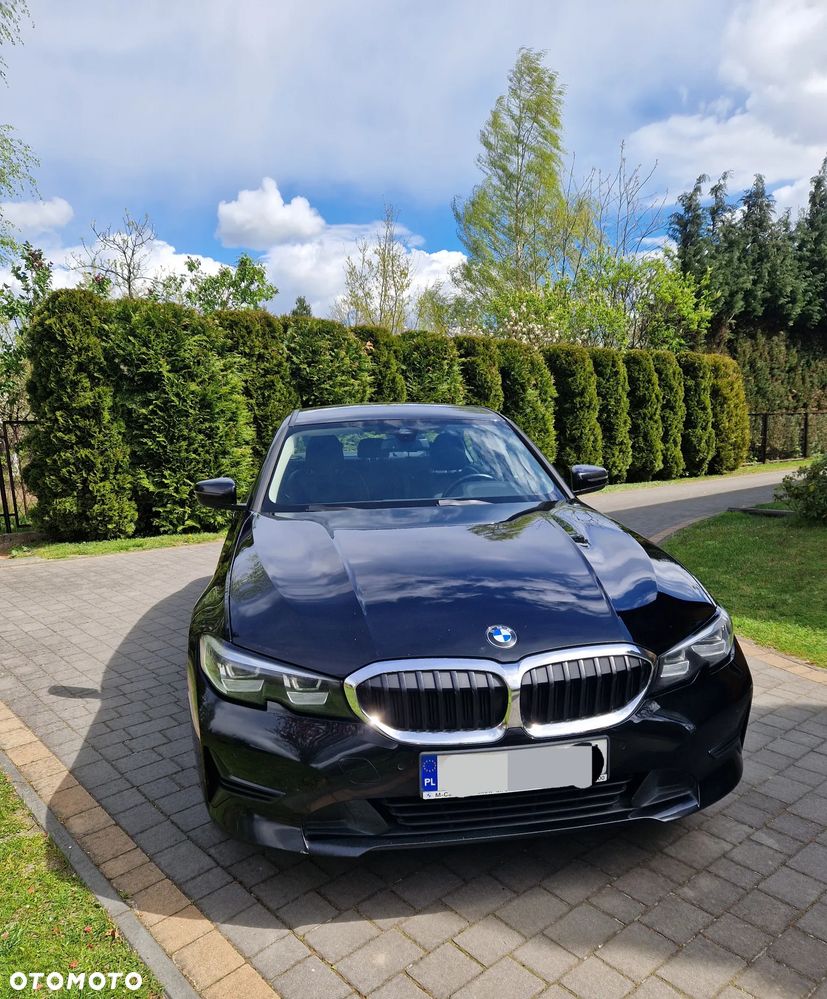 BMW Seria 3 318i - 1