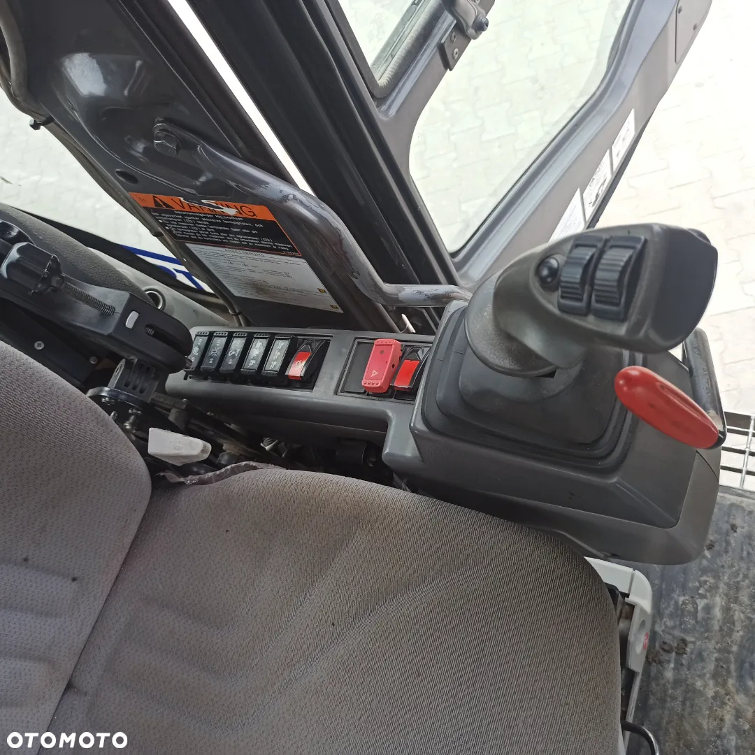 Hitachi ZX 170 W - 24