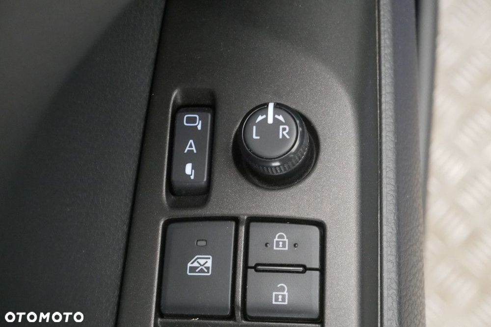 Toyota Camry 2.5 Hybrid Comfort CVT - 29