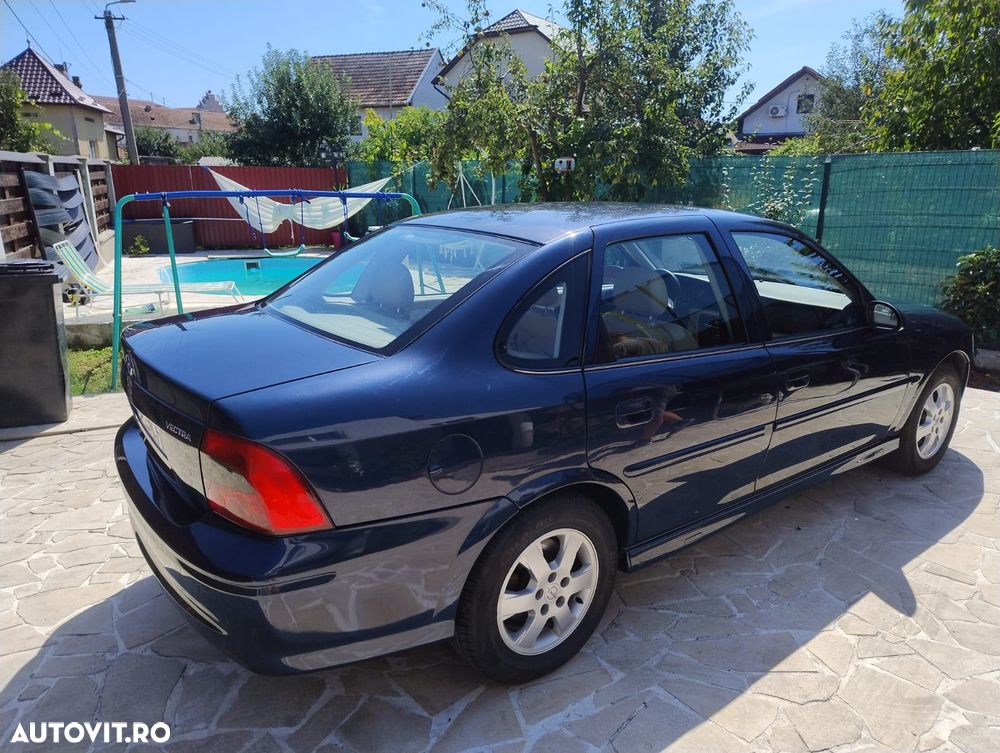 Opel Vectra - 2