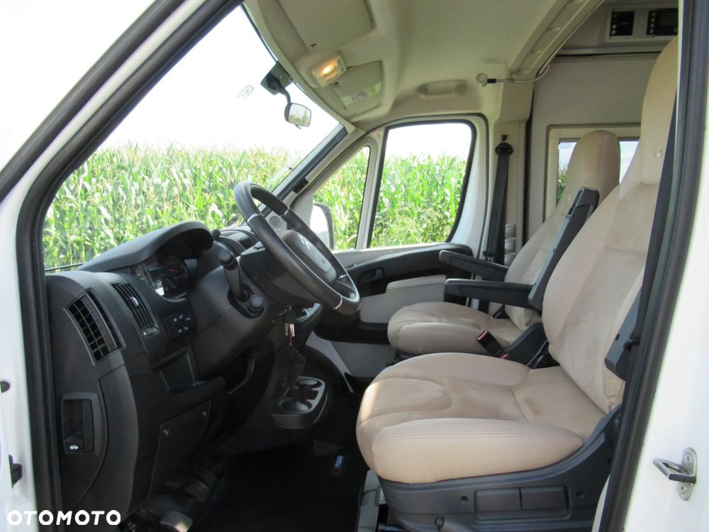 Adria Twin 640 SLX - 15