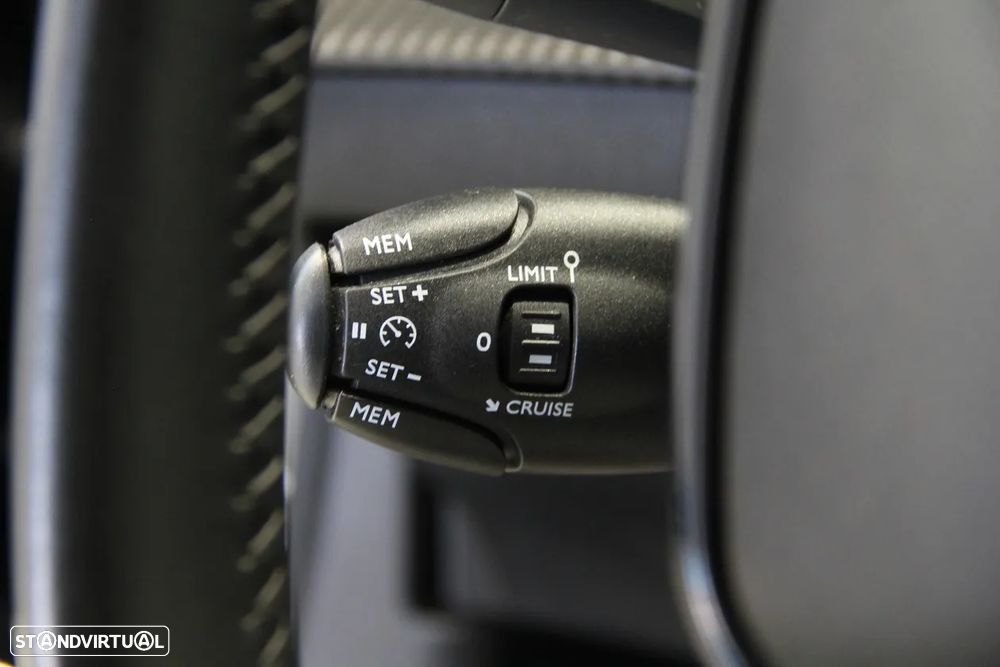 Peugeot 2008 1.2 PureTech Active Pack - 13