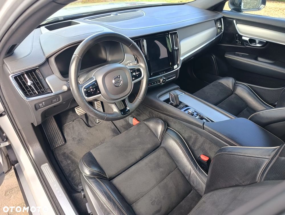 Volvo V90 - 21