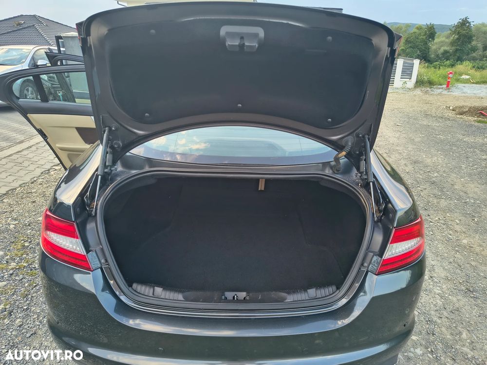 Jaguar XF 2.2D Luxury - 20