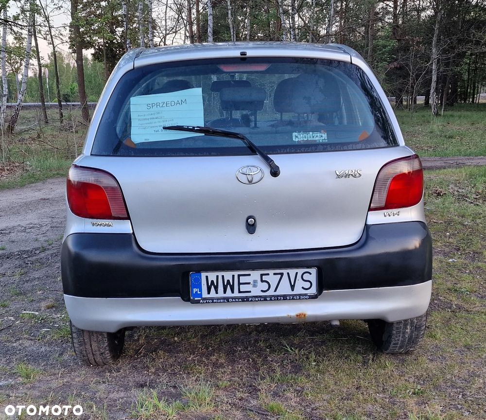 Toyota Yaris 1.0 Base - 5