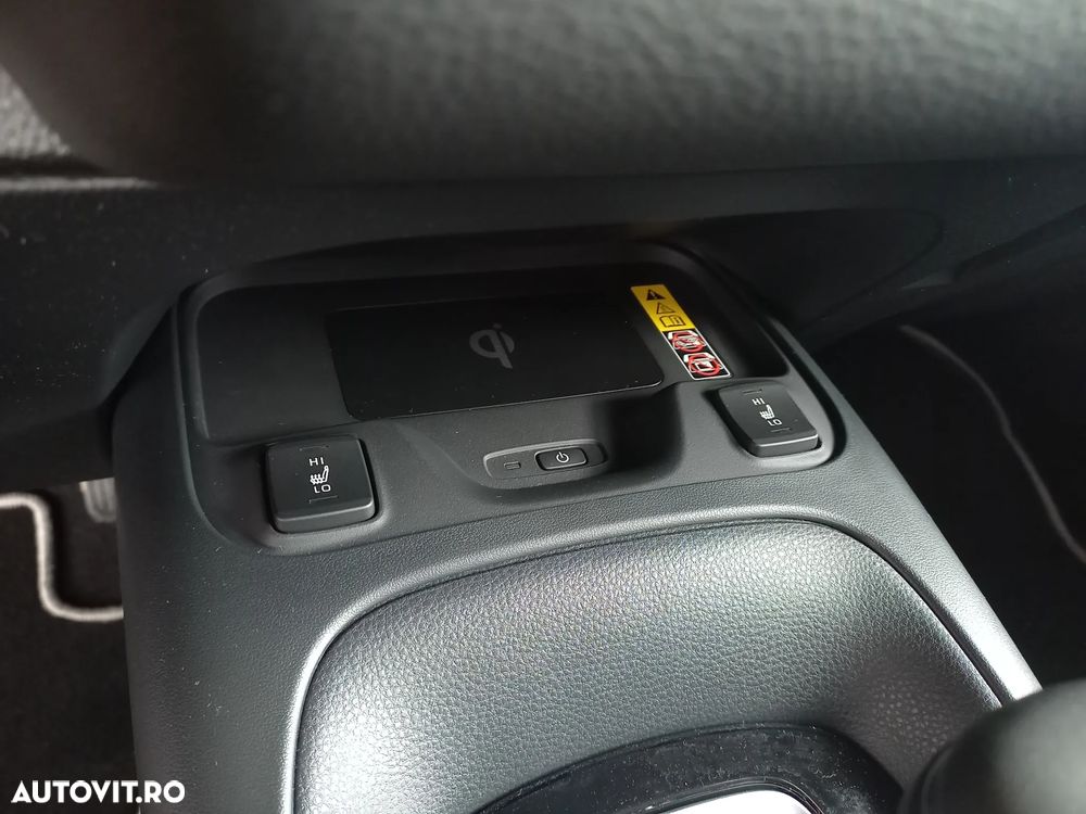 Toyota Corolla 1.8 HSD Dynamic - 18