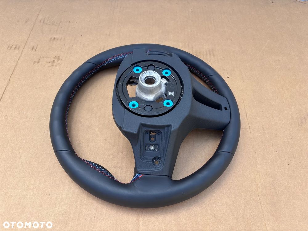 BMW X5 G05 X6 G06 X7 G07 Lift LCI Kierownica Sportowa M Ładna Nić Czerwono Niebieska Oryginalna 5A4B4A7 32305A4B4A7 Wibracje Łopatki 3085928 - 10
