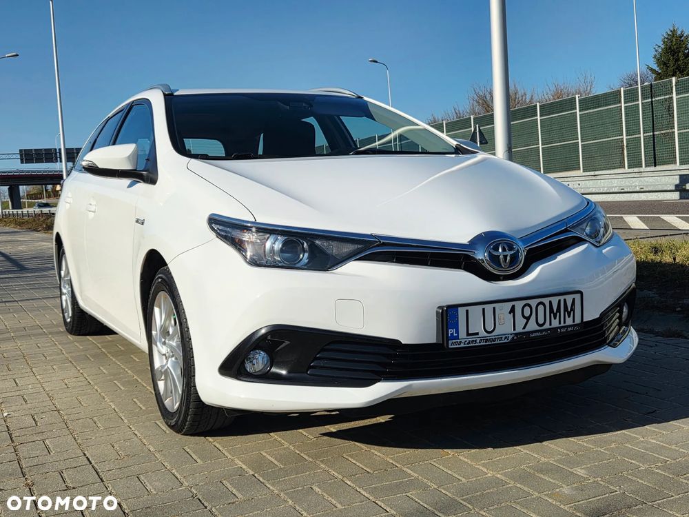 Toyota Auris - 11