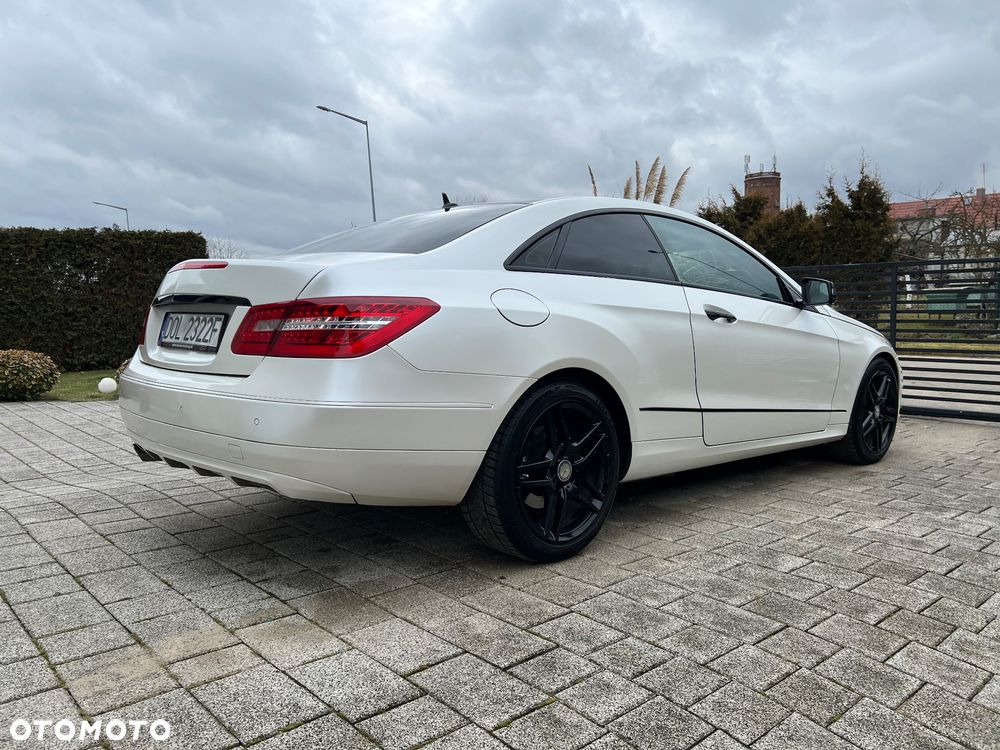 Mercedes-Benz Klasa E - 9