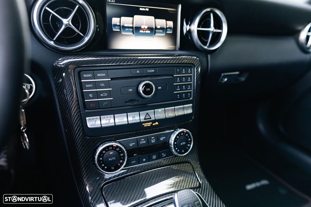 Mercedes-Benz SLC 43 AMG Standard - 39