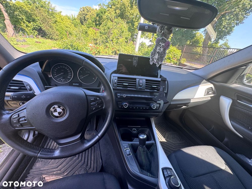 BMW Seria 1 116d - 14