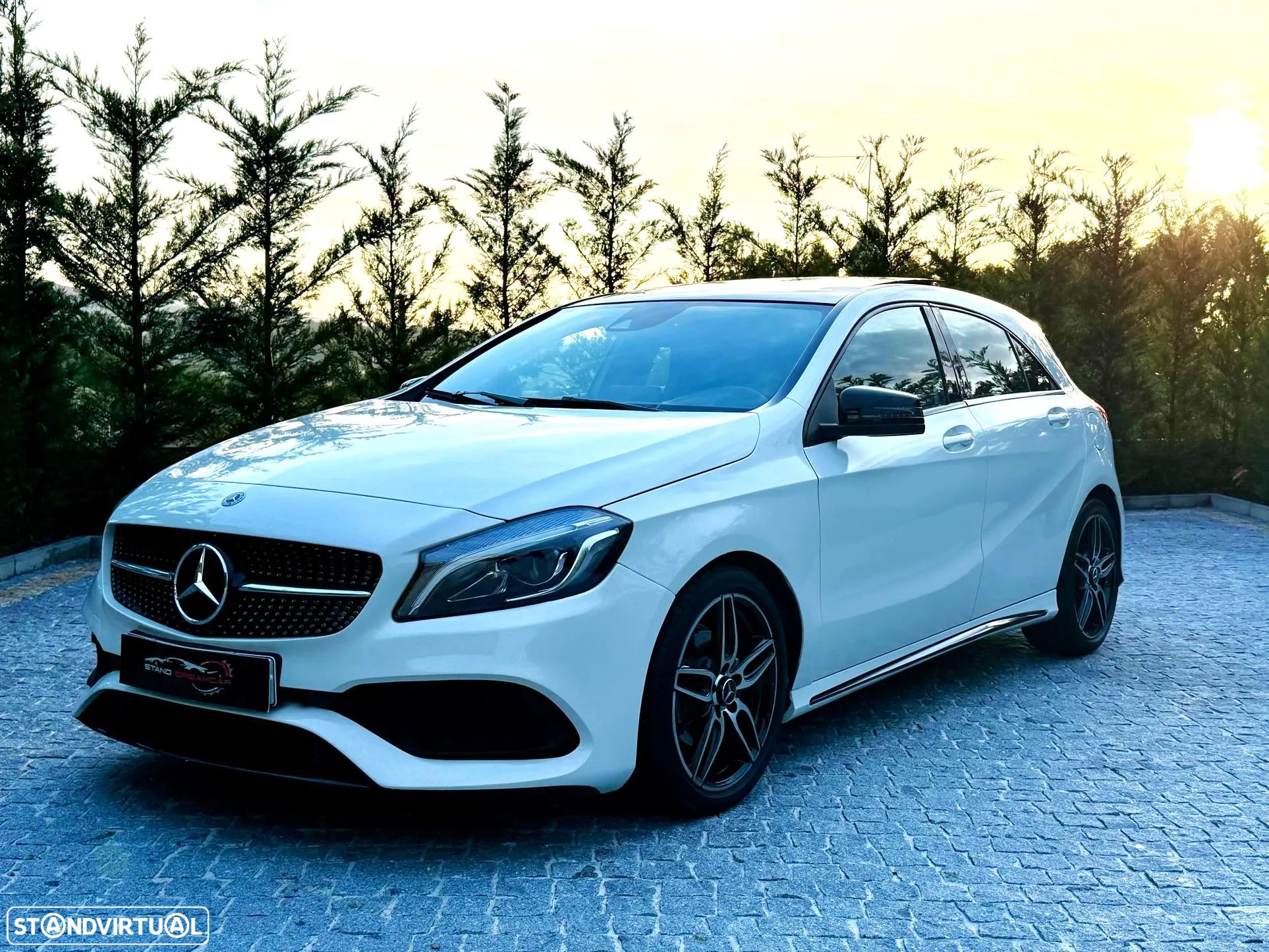 Mercedes-Benz A 180 d 7G-DCT AMG Line - 1
