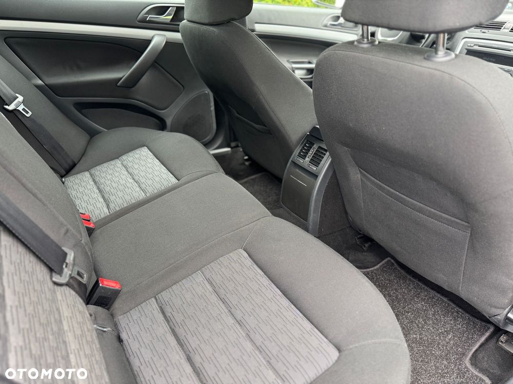 Skoda Octavia Combi 1.6 TDI DPF Ambiente - 14